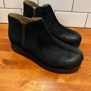 Dansko Makara New without Box size 39